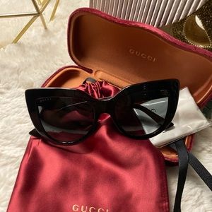 Gucci black Sunglasses